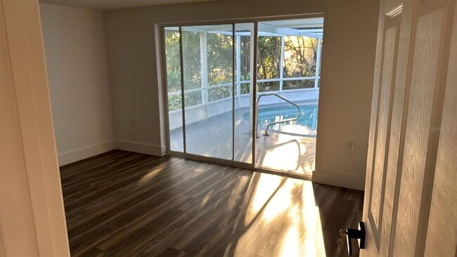 Photo - 1715 Kenilworth St