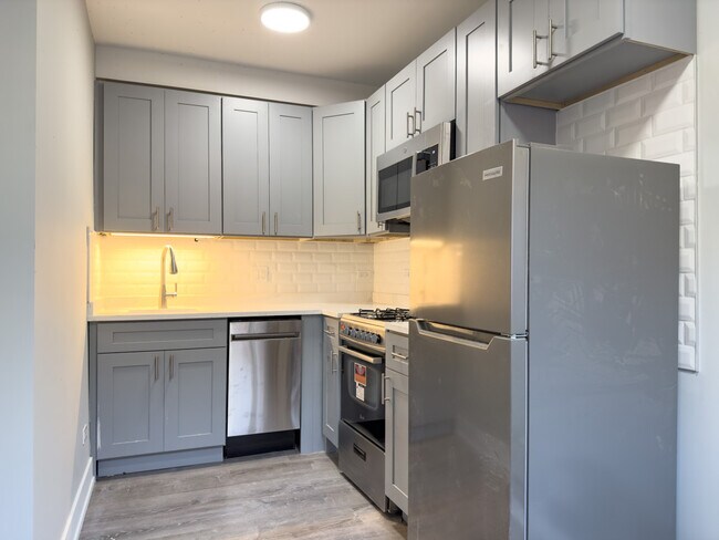 Photo - 545 W Belmont Ave Unidad N3