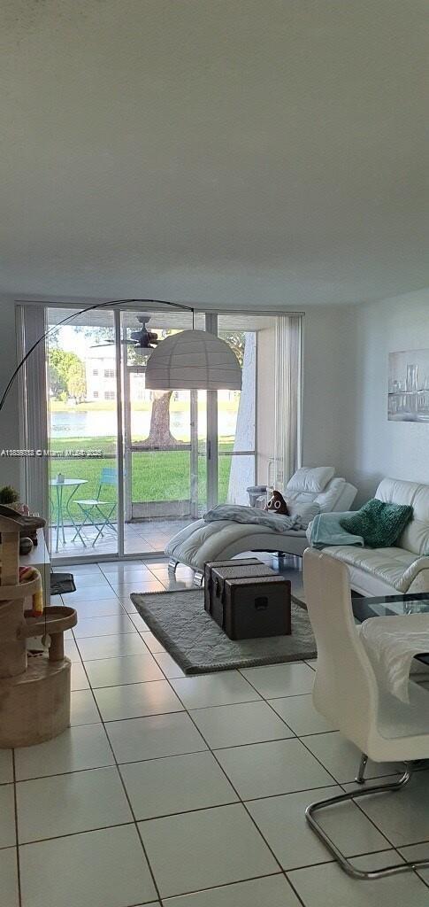 Photo - 9430 Poinciana Pl Unit 105