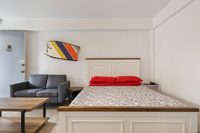 Photo - Fully Furnished Studio, 1 Bath. NO parking. Electric water and sewer are included in the rent. Unit 338