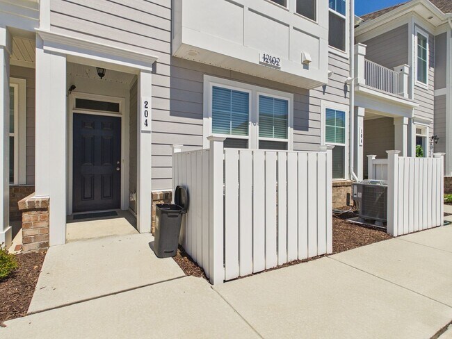 Photo - 12102 Oxford Lndg Dr Unit 204