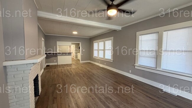 Photo - 514 W 4th Ave
