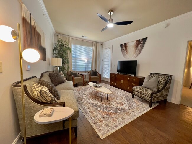Photo - 445 W Blount Ave Unit 528