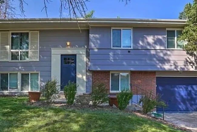 Building Photo - 7937 Chestnut Dr