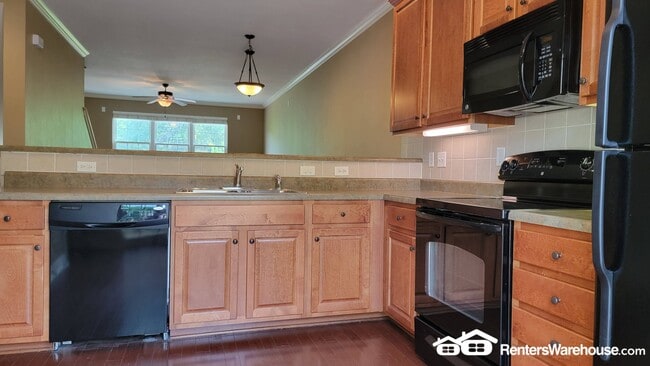 Photo - 2816 Lake Ave