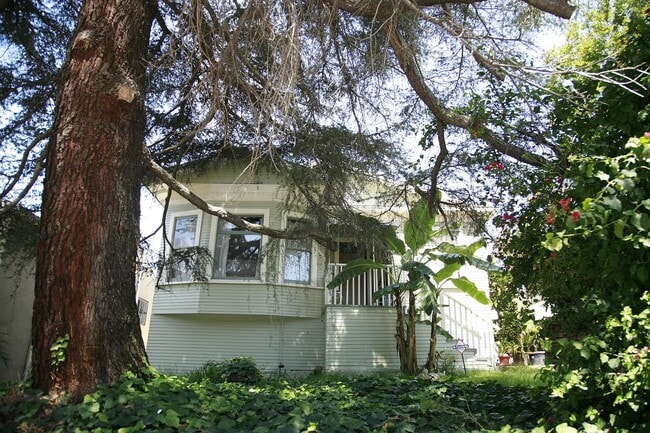 Building Photo - 6141 Monterey Rd