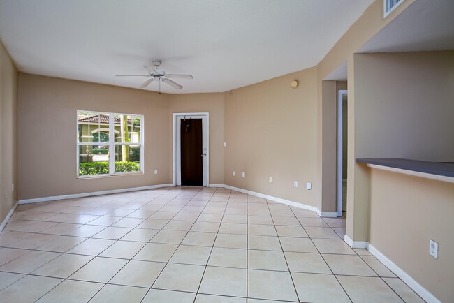 Photo - 5060 Fairways Cir Unit 109