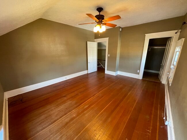 Photo - 225 SE 5th Ave