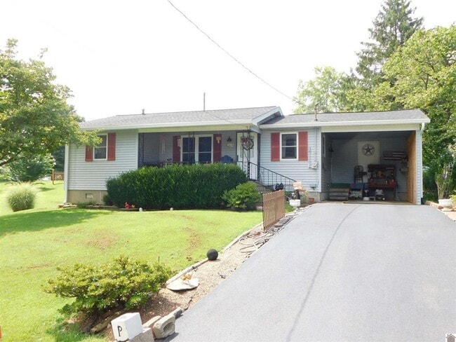 Building Photo - Home in Marion