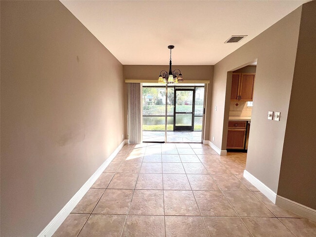 Photo - 2246 Discovery Cir W