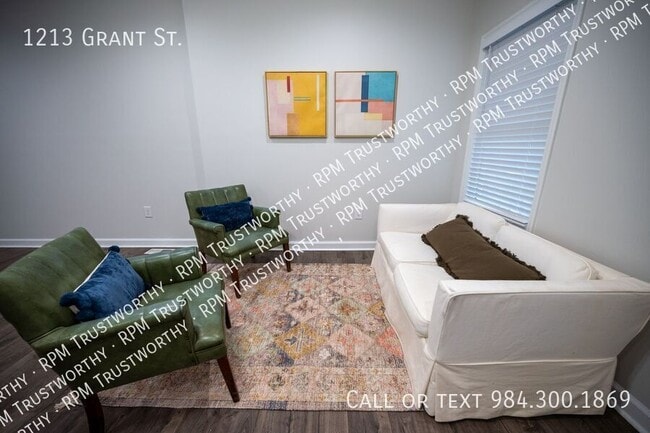 Photo - 1213 Grant St