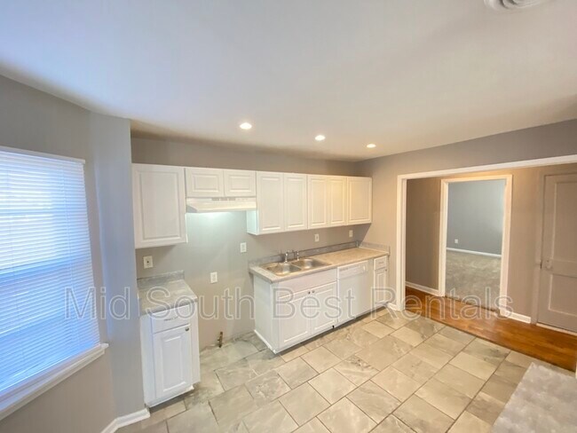 Photo - 646 Looney Ave