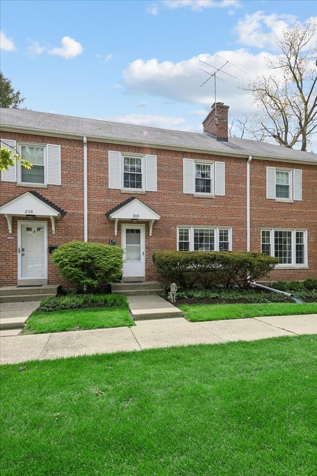 Photo - 310 Jackson Ave