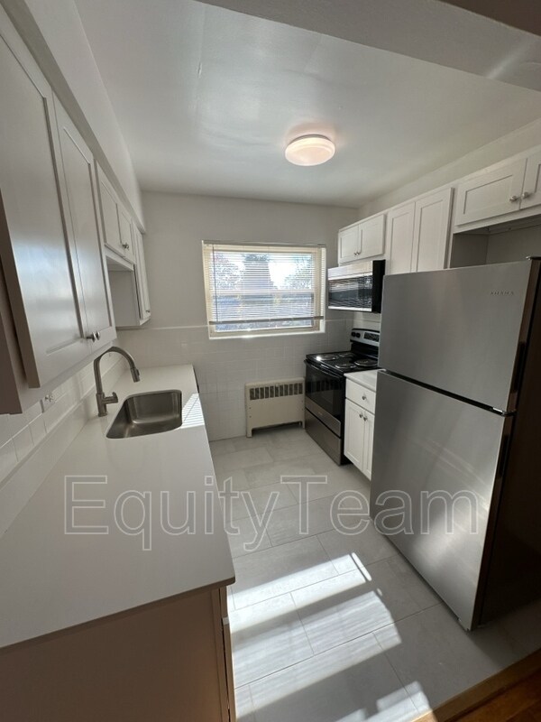 Photo - 6086 Dryden Ave Unit Apt 3