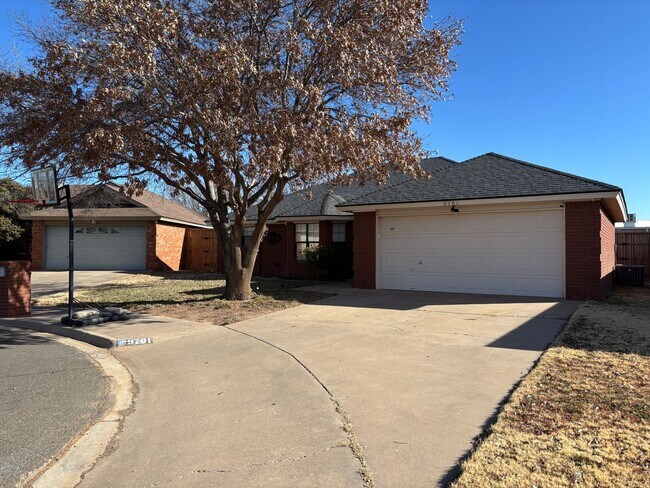 Great Home in Southwest Lubbock - Great Home in Southwest Lubbock