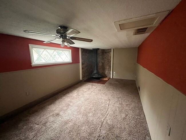 Photo - Beautiful 3 bedroom home