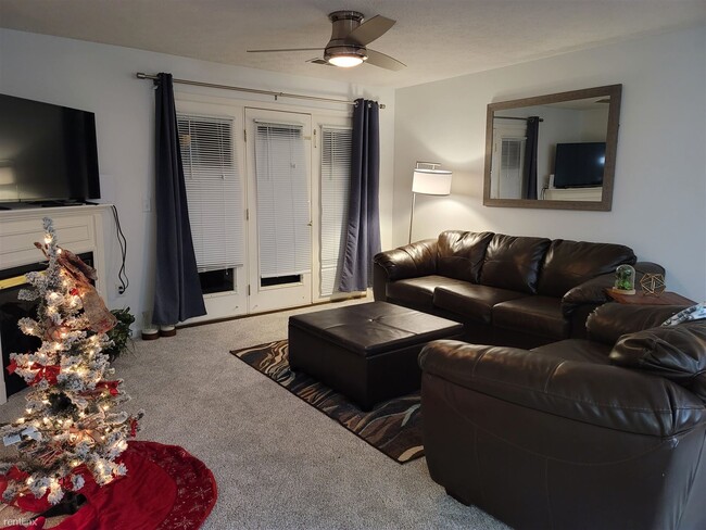 2 br, 2 bath Condo - 3126 Alexander Place 104 - 2 br, 2 bath Condo - 3126 Alexander Place 104