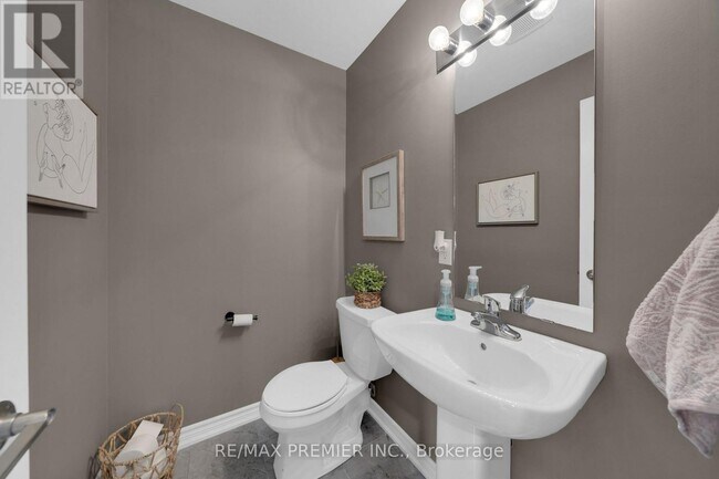 Photo - 48 Andean Ln