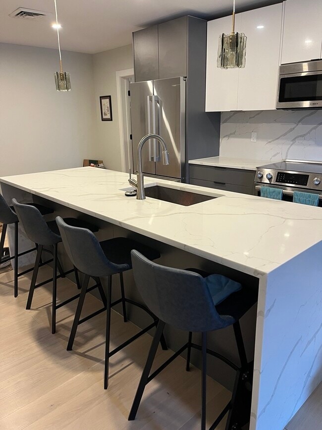 Kitchen island - 25 2nd St Unit 207