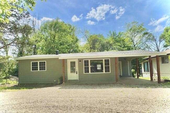 Photo - 134 Hiawatha Dr