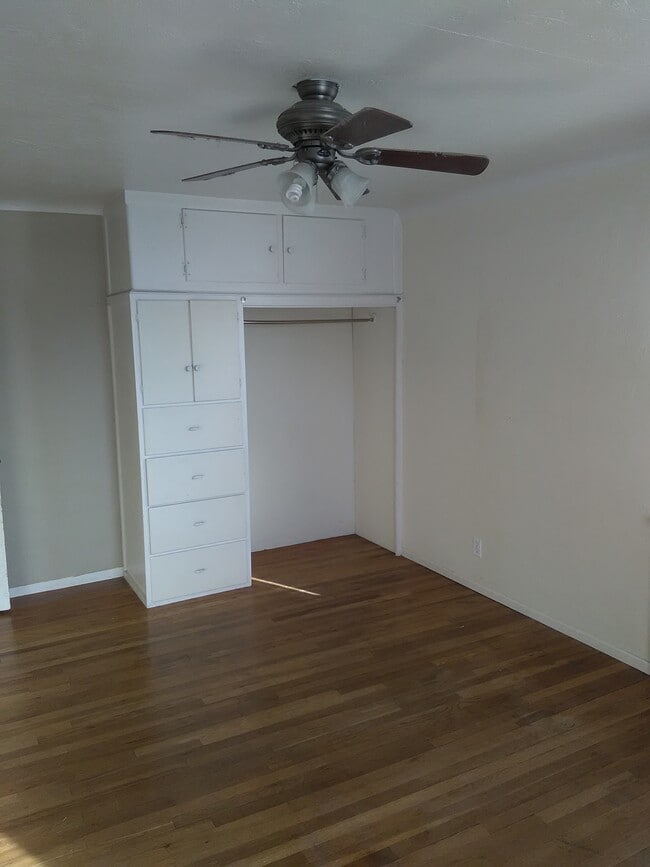 Dormitorio - 1200 NE Ochoco Ave