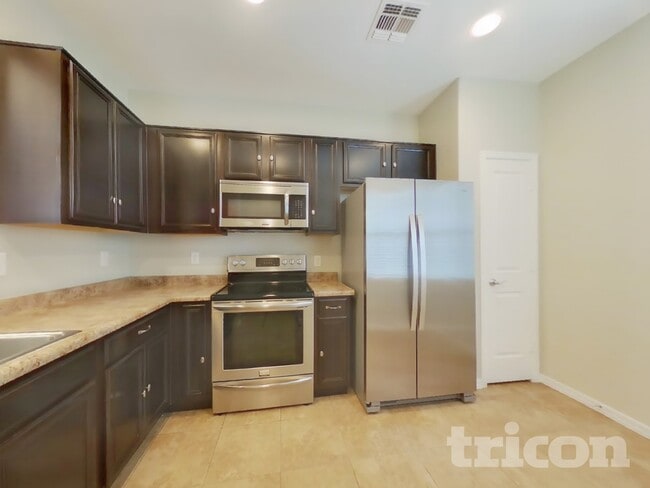 Photo - 723 W Dana Dr