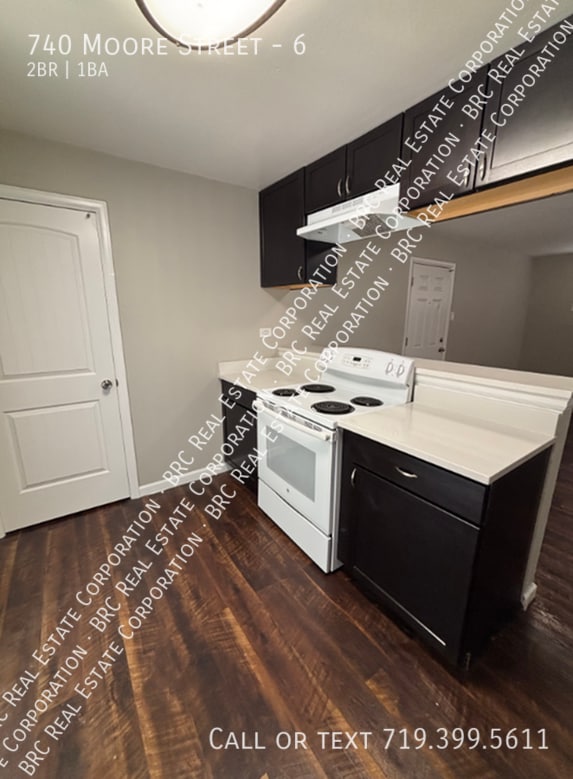 Building Photo - 740 Moore St Unit 6 Rental