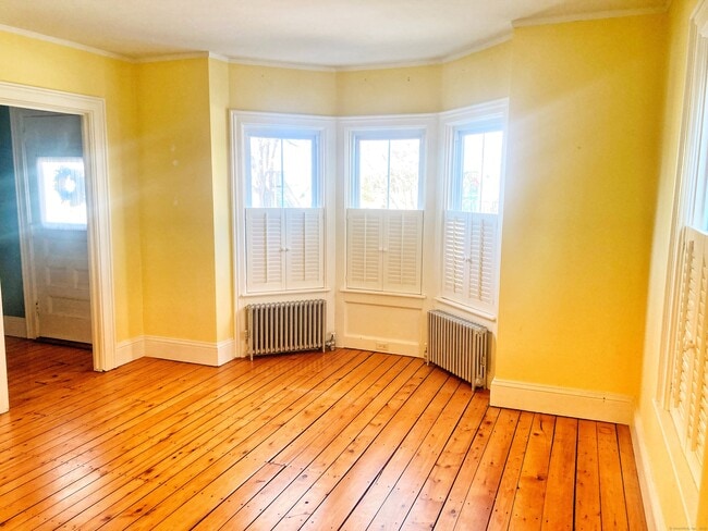 Photo - 111 Elm St