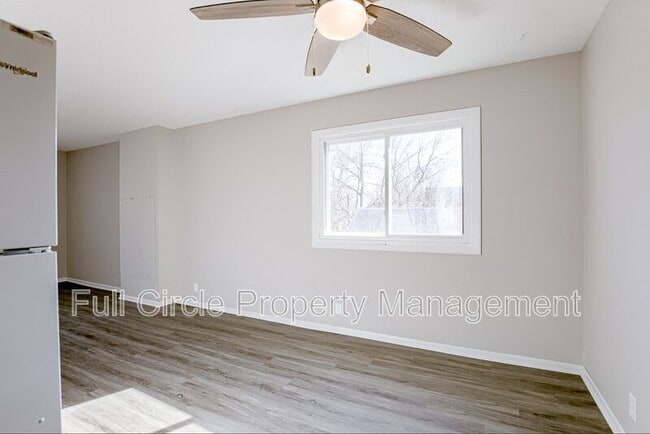 Photo - 349 S 26th St