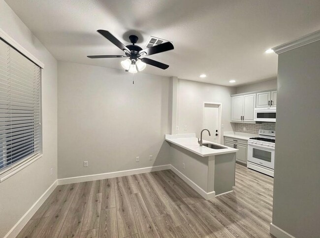 Photo - Stunning Home in the Beautiful Mariposa Community of Santa Clarita!