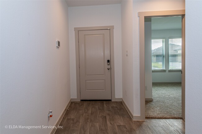 Photo - 8038 Brahman Ln