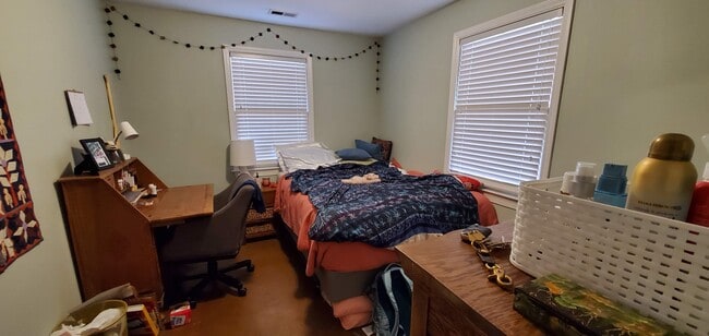 Photo - 304 Umstead Dr