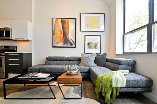 Photo - 1300 W Randolph St