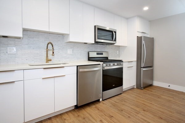 Photo - 15 Lanark Rd Condo Unit 1