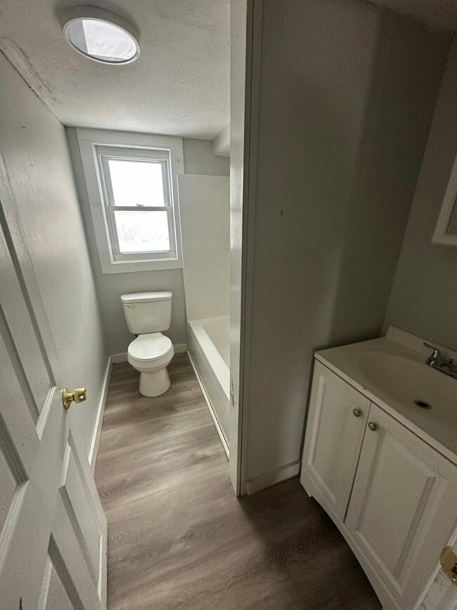 Building Photo - 841 Sevierville Rd Unit 120