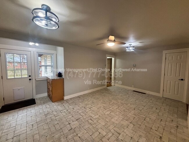 Photo - 717 NW 6th St