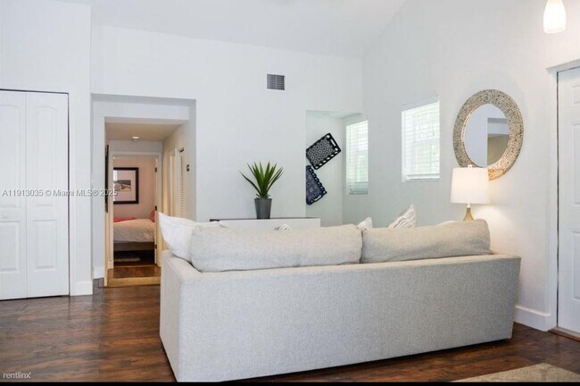 Photo - 7611 Abbott Ave