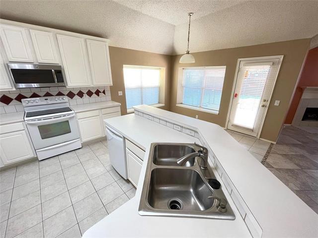 Photo - 11082 Clearstream Ln