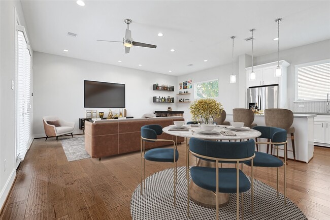 Building Photo - 1222 Upton St