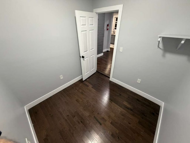 Photo - 360-362-362 Peshine Ave Unit 2