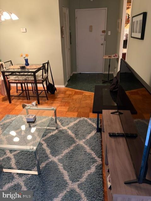 Photo - 1420 N St NW Unidad 607
