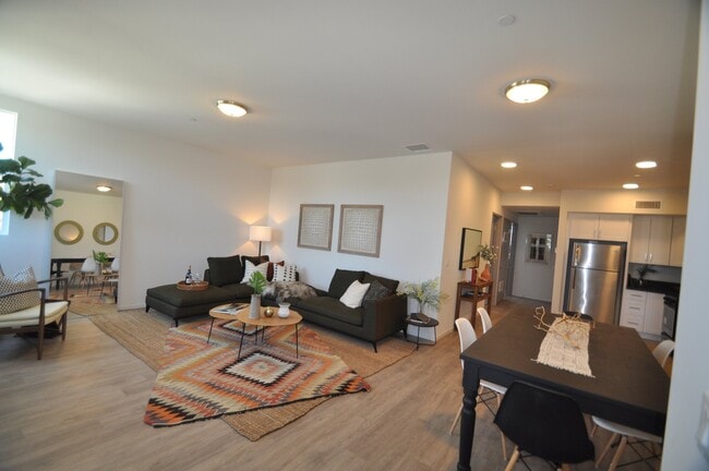 Photo - 5720 Klump Ave Unit 3