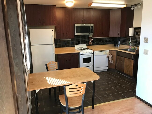 Big kitchen includes gas range, built-in microwave etc. - 1859 23rd St