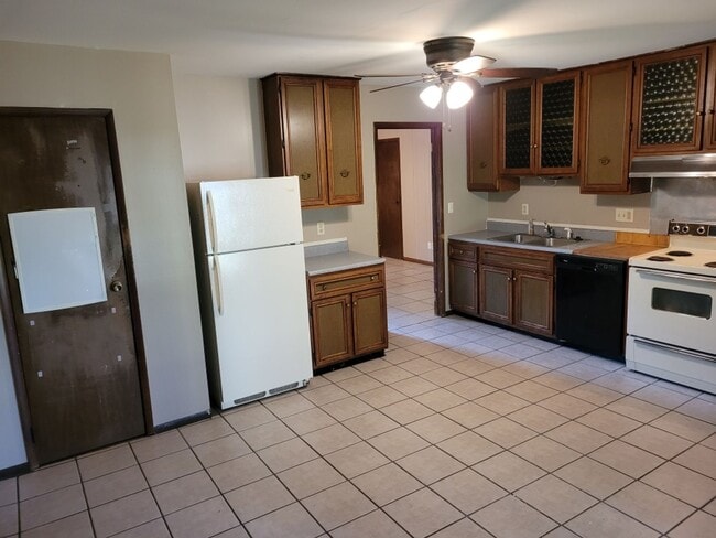 Photo - Great Ranch House next to a Park and Publi...