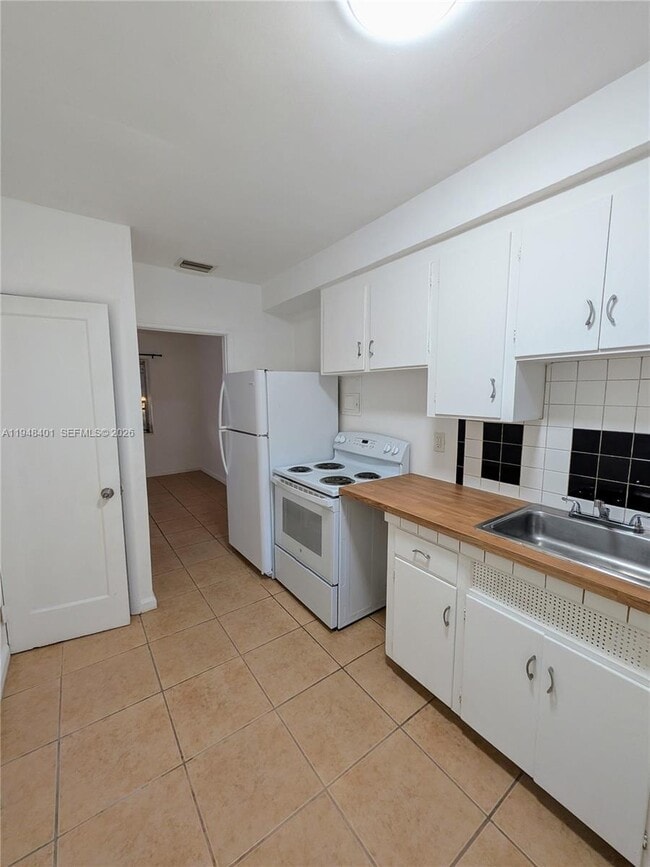 Photo - 431 NE 64th St Unit 2