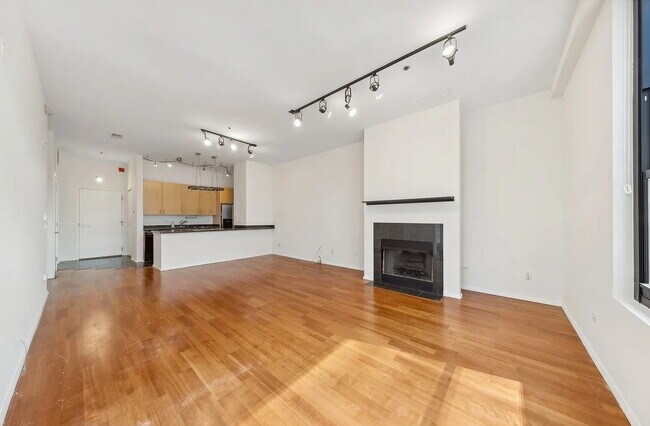 Photo - Modern Unit in Prime Location