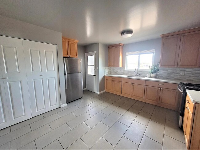 Photo - 3301 Santa Clara Ave Unit 1