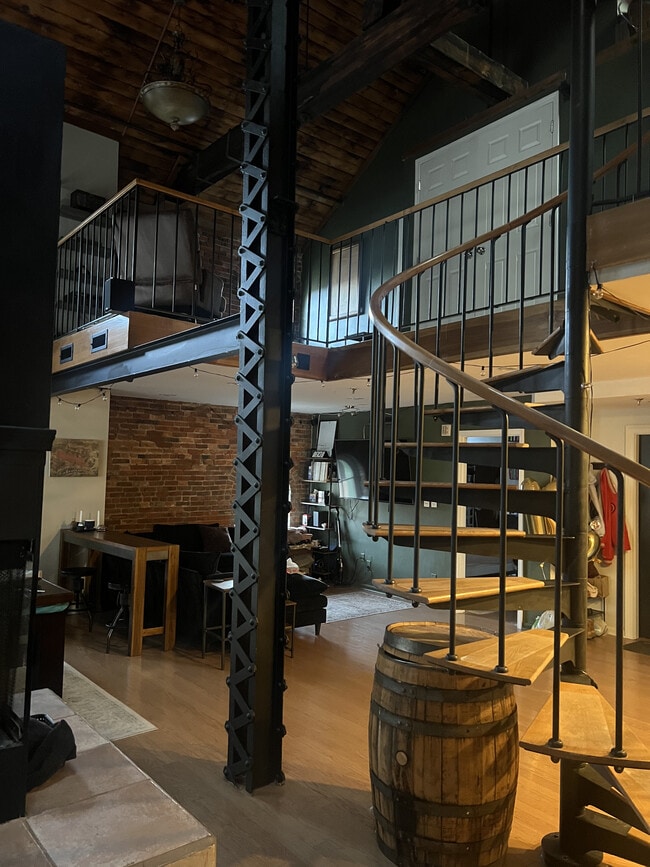 Photo - 51 W Blenkner St Unit 301