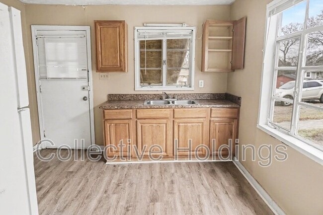 Photo - 1520 17th Way SW