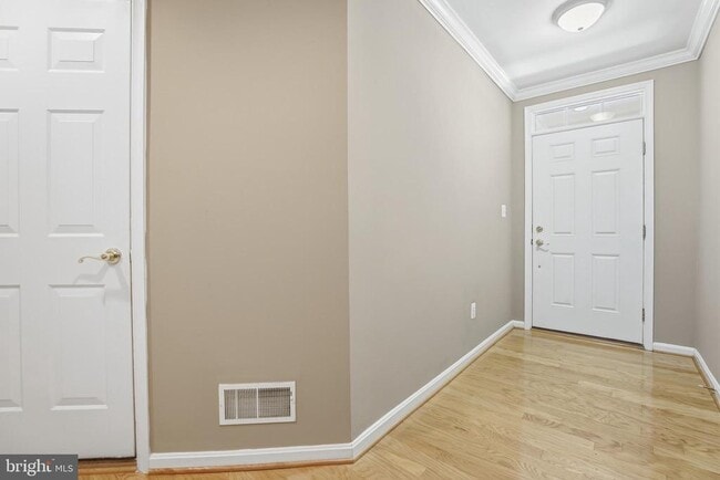 Photo - 6177 Derring St